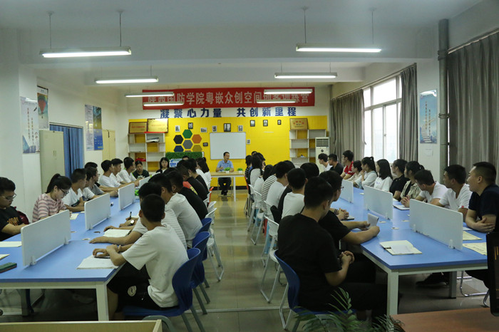 1562238734659935.jpg 公司召开员工会总结表彰暨员工代表座谈会1_副本.jpg